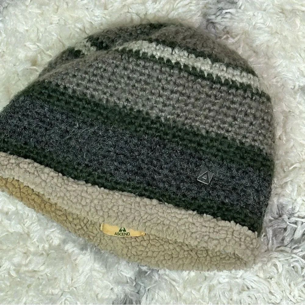 ASCEND HAT - Picture 4 of 5